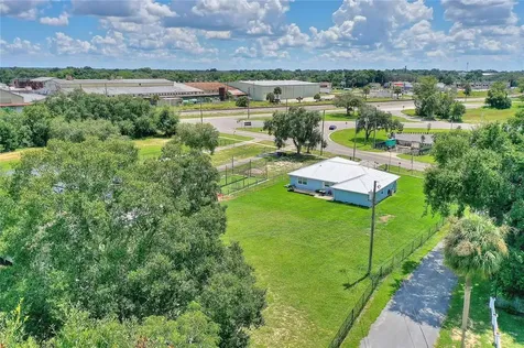 200 1/2 North Boulevard W Davenport FL 33837
