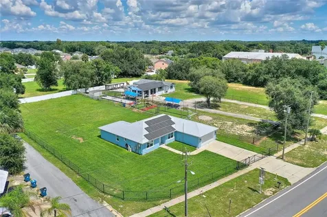 200 1/2 North Boulevard W Davenport FL 33837