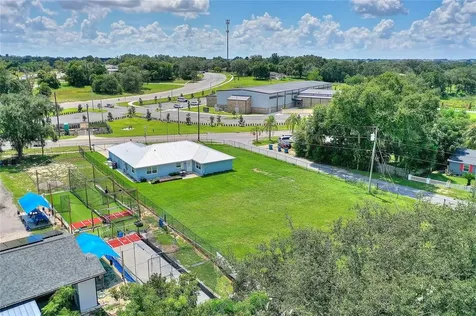 200 1/2 North Boulevard W Davenport FL 33837