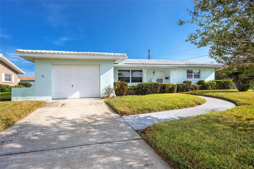 11119 56th Avenue Seminole FL 33772