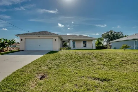 2519 NE 6th Place Cape Coral FL 33909