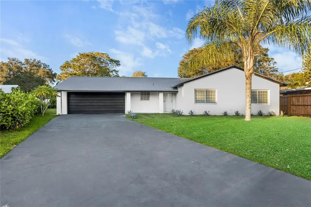 8427 Bedford Lane Tampa FL 33615
