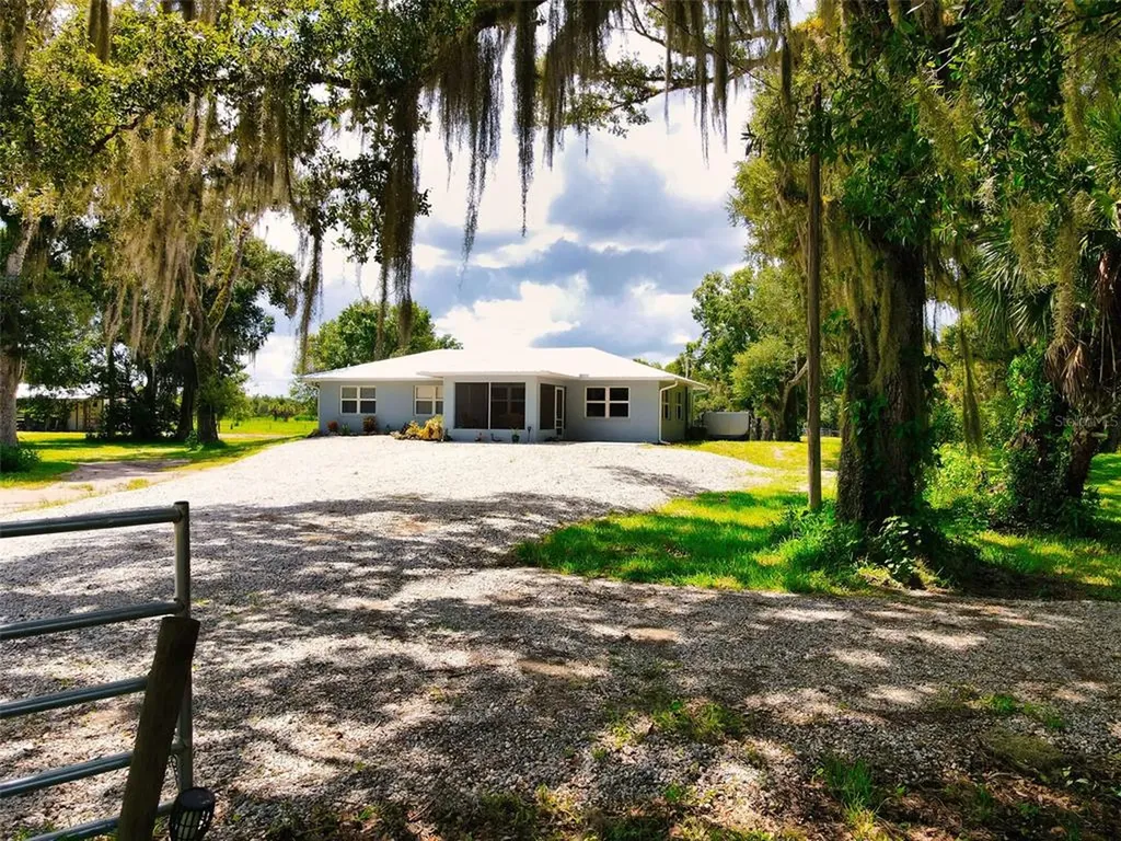 21405 Dooley Grade Road Clewiston FL 33440