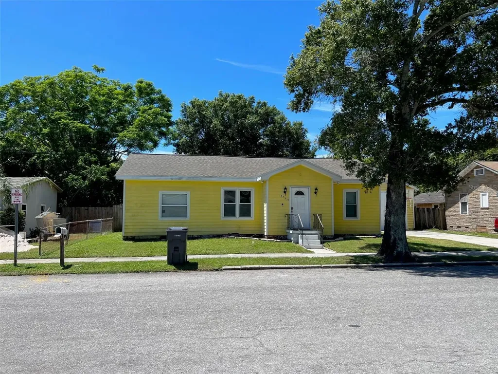 2734 53rd Avenue N St Petersburg FL 33714