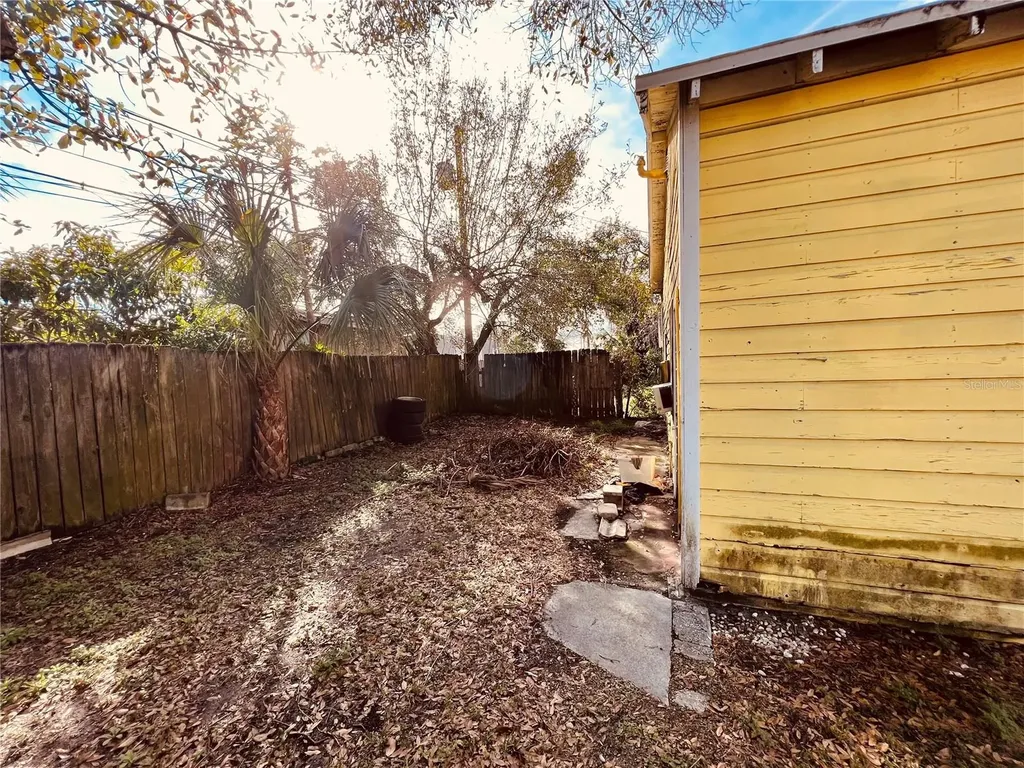2734 53rd Avenue N St Petersburg FL 33714