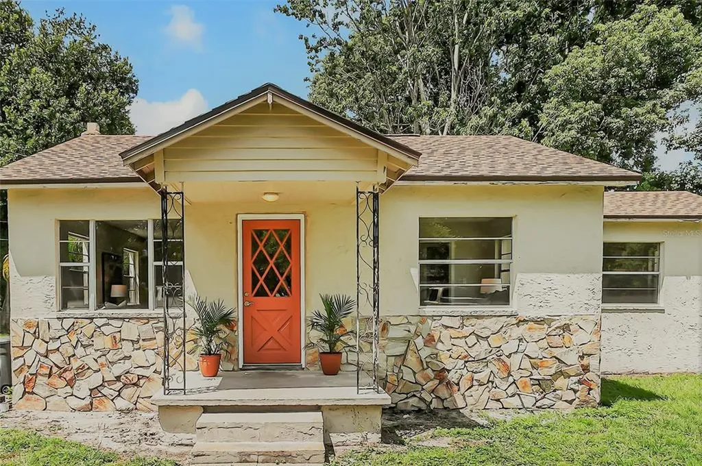 7912 N Saint Peter Avenue Tampa FL 33614