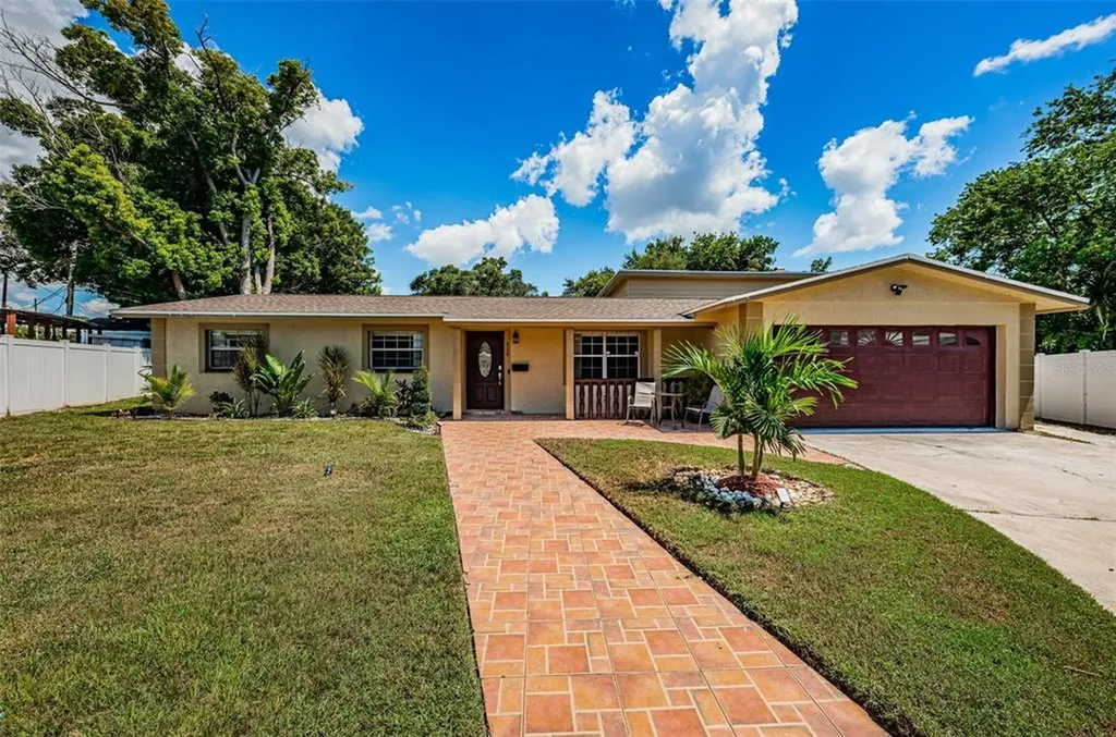 536 61st Street S St Petersburg FL 33707