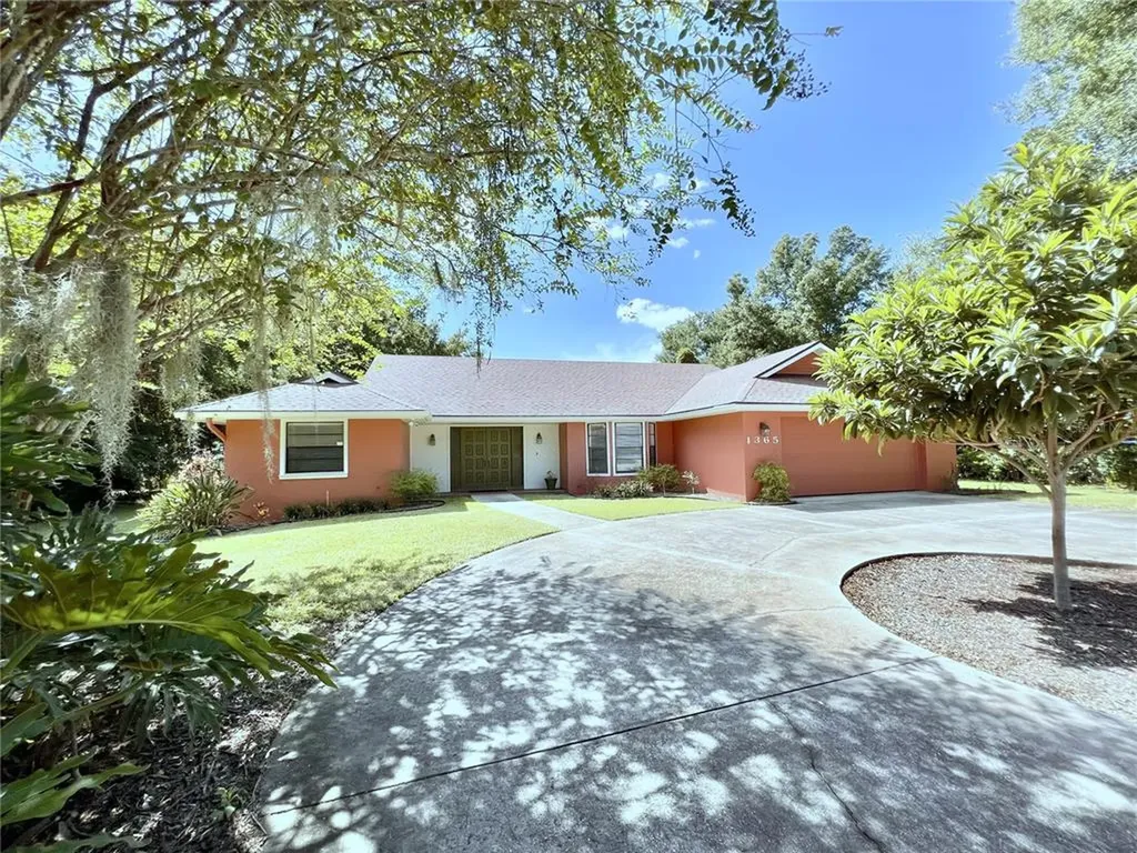1365 Stately Oaks Drive NW Winter Haven FL 33881