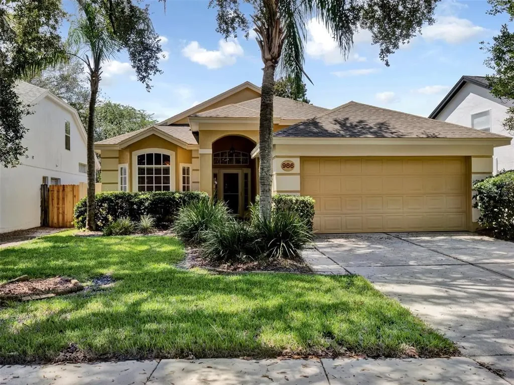 986 N Lake Claire Circle Oviedo FL 32765