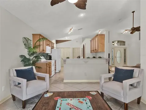 986 N Lake Claire Circle Oviedo FL 32765