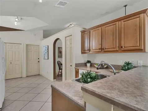 986 N Lake Claire Circle Oviedo FL 32765