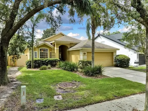 986 N Lake Claire Circle Oviedo FL 32765