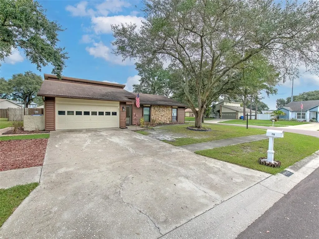 714 Sandy Creek Drive Brandon FL 33511