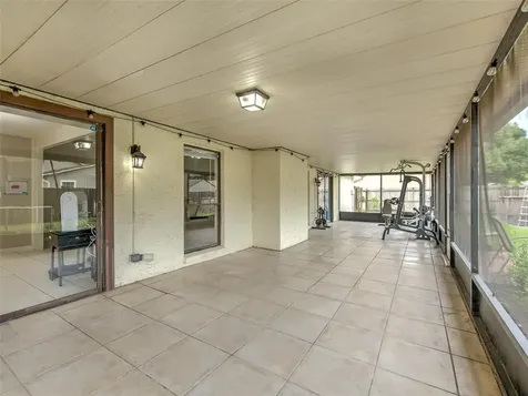 714 Sandy Creek Drive Brandon FL 33511