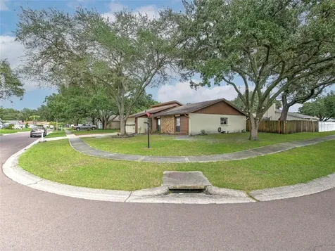 714 Sandy Creek Drive Brandon FL 33511