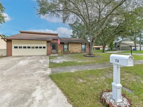 714 Sandy Creek Drive Brandon FL 33511