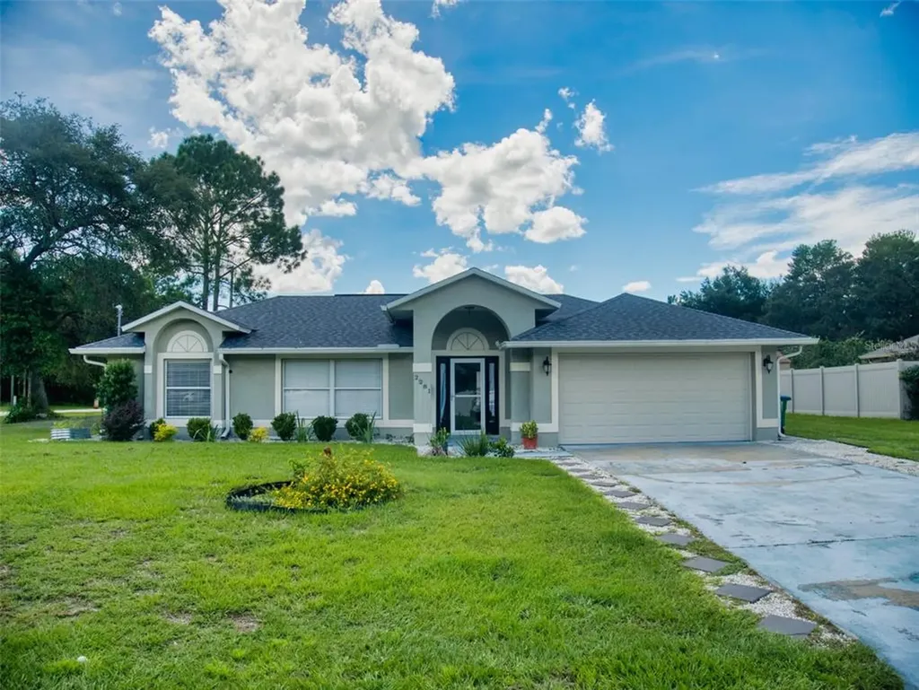 2281 Bahama Street Deltona FL 32738