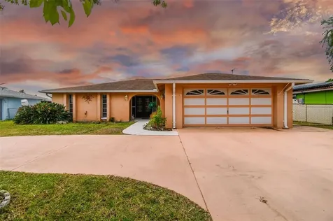 9831 Tradewinds Drive Port Richey FL 34668