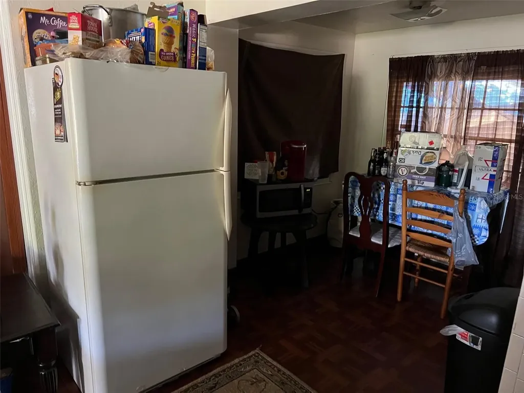 5634 5th Avenue N St Petersburg FL 33710
