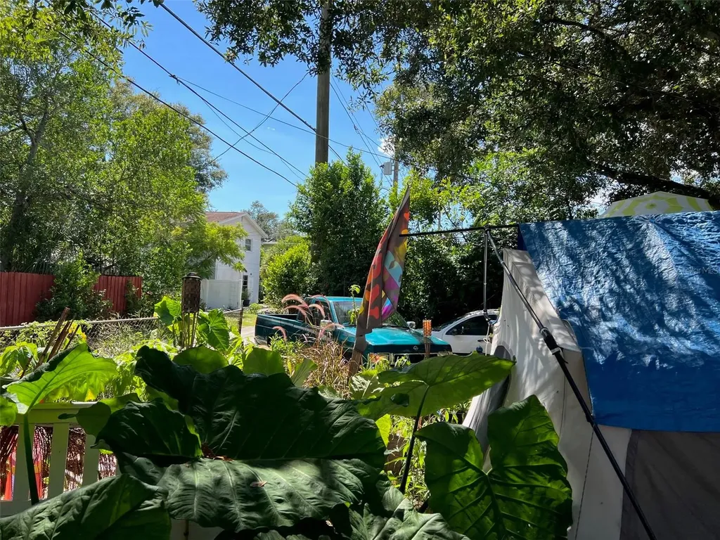 5634 5th Avenue N St Petersburg FL 33710