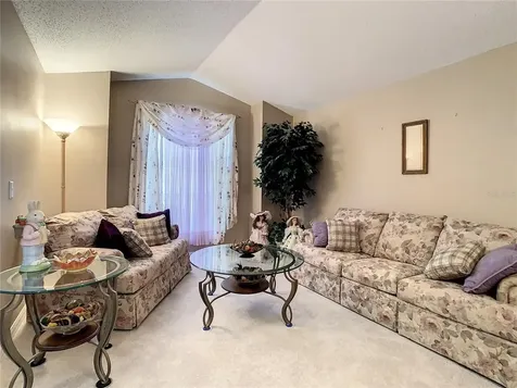 335 Woodlark Drive Davenport FL 33897