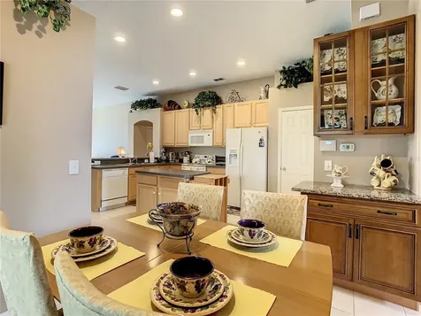 335 Woodlark Drive Davenport FL 33897
