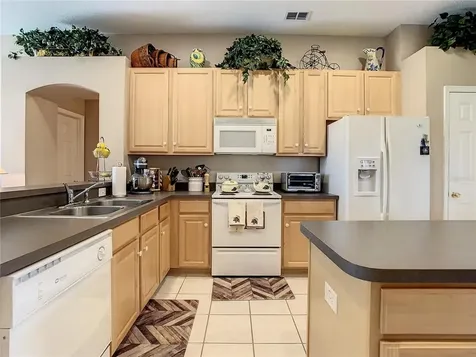 335 Woodlark Drive Davenport FL 33897
