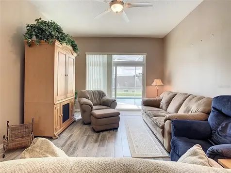 335 Woodlark Drive Davenport FL 33897