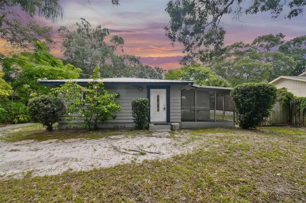 3917 Jamaica Street Sarasota FL 34233