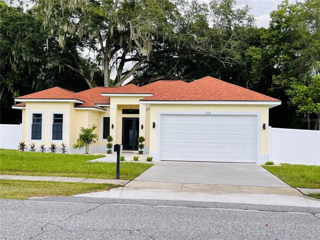 306 E Clay Avenue Brandon FL 33510