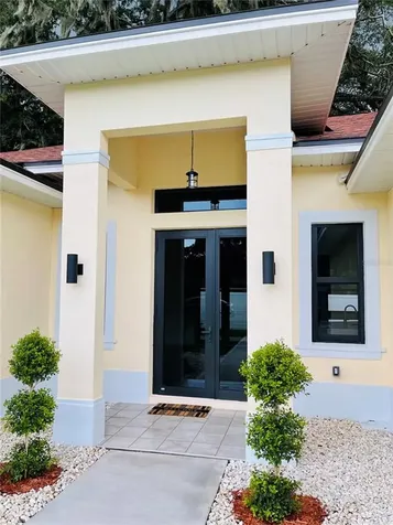 306 E Clay Avenue Brandon FL 33510
