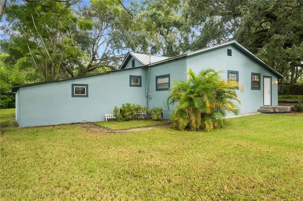 806 Schoolhouse Street Brooksville FL 34601