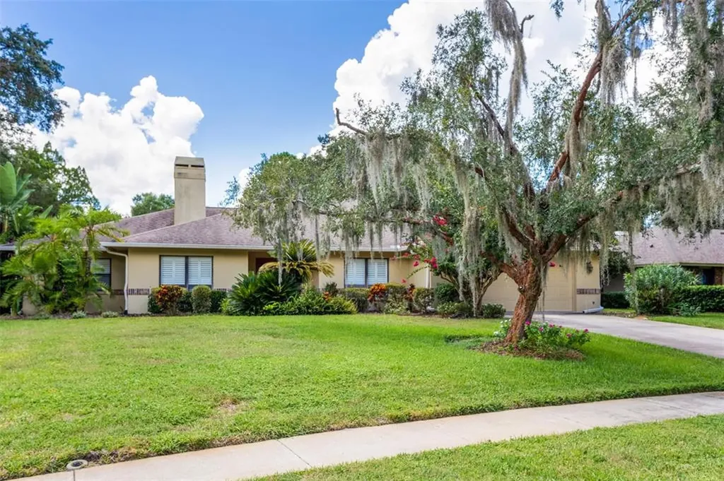 18102 Woodcreek Place Lutz FL 33548