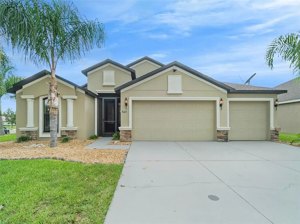9005 Raes Creek Place Palmetto FL 34221
