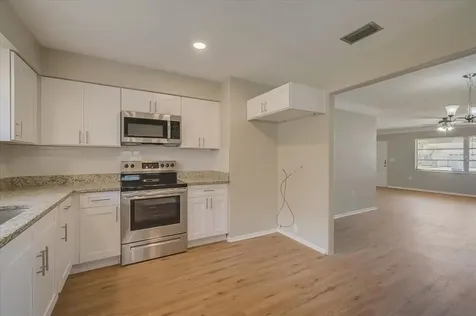 2443 Sunnyside Lane Sarasota FL 34239