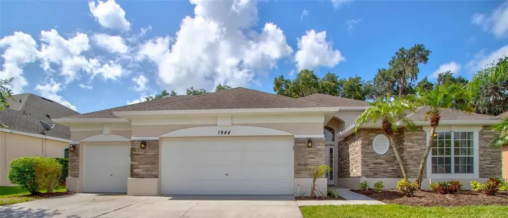 1944 Willow Wood Drive Kissimmee FL 34746