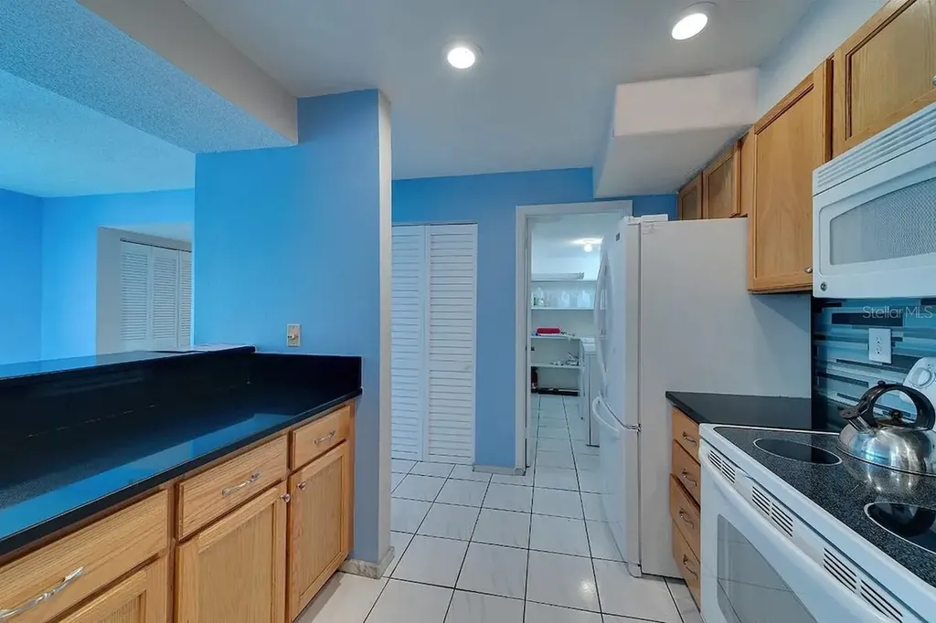 6157 Midnight Pass Road Sarasota FL 34242