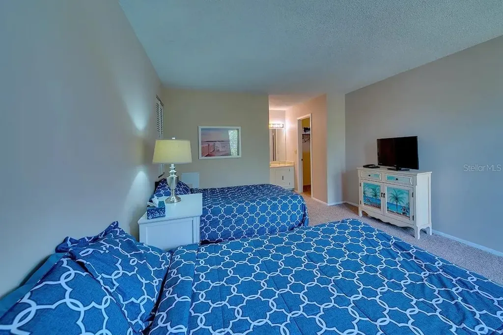 6157 Midnight Pass Road Sarasota FL 34242