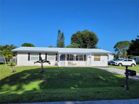 1370 Sharlo Lane Englewood FL 34224