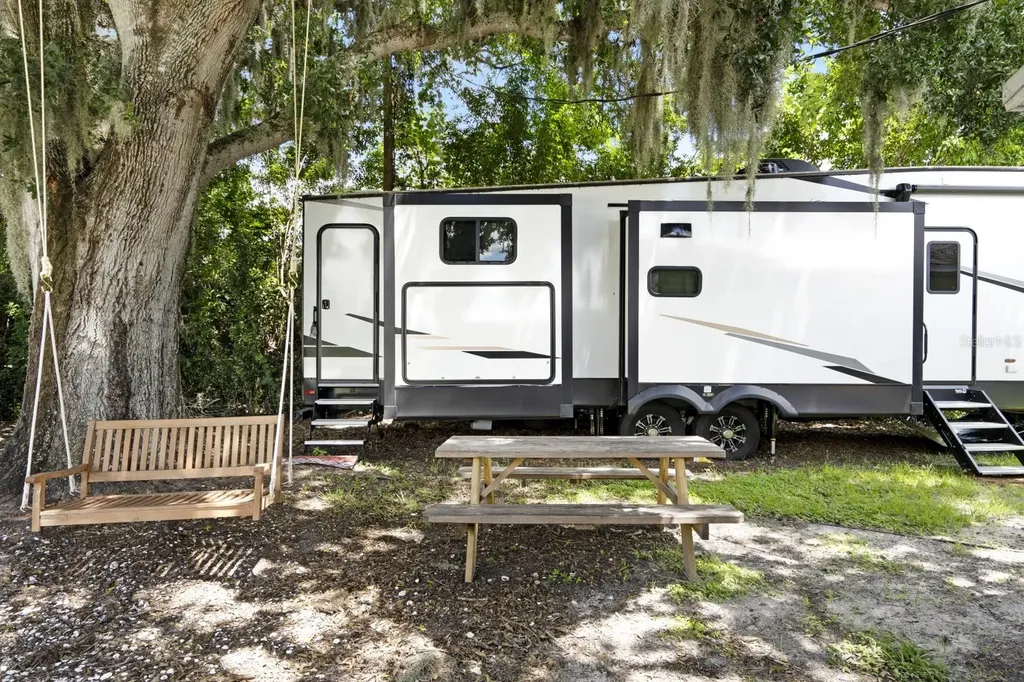 305 Linden Drive Ellenton FL 34222
