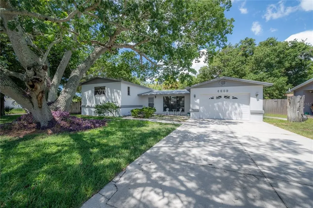 4609 S Hesperides Street Tampa FL 33611