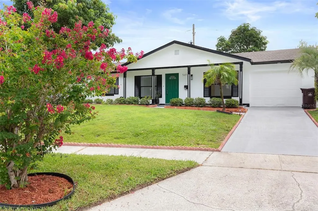 569 Obispo Avenue Orlando FL 32807