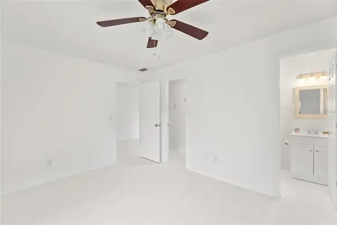 569 Obispo Avenue Orlando FL 32807