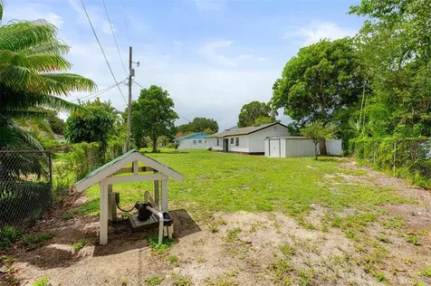 569 Obispo Avenue Orlando FL 32807