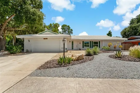 991 Mclean Street Dunedin FL 34698
