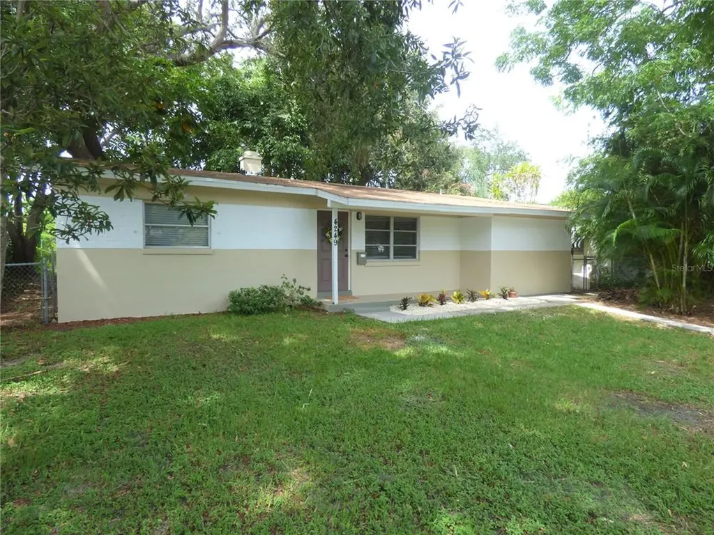 4249 8th Avenue N St Petersburg FL 33713