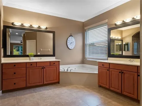 10113 Wittenberg Way Orlando FL 32832