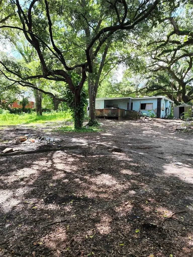 4101 E Pocahontas Avenue Tampa FL 33610