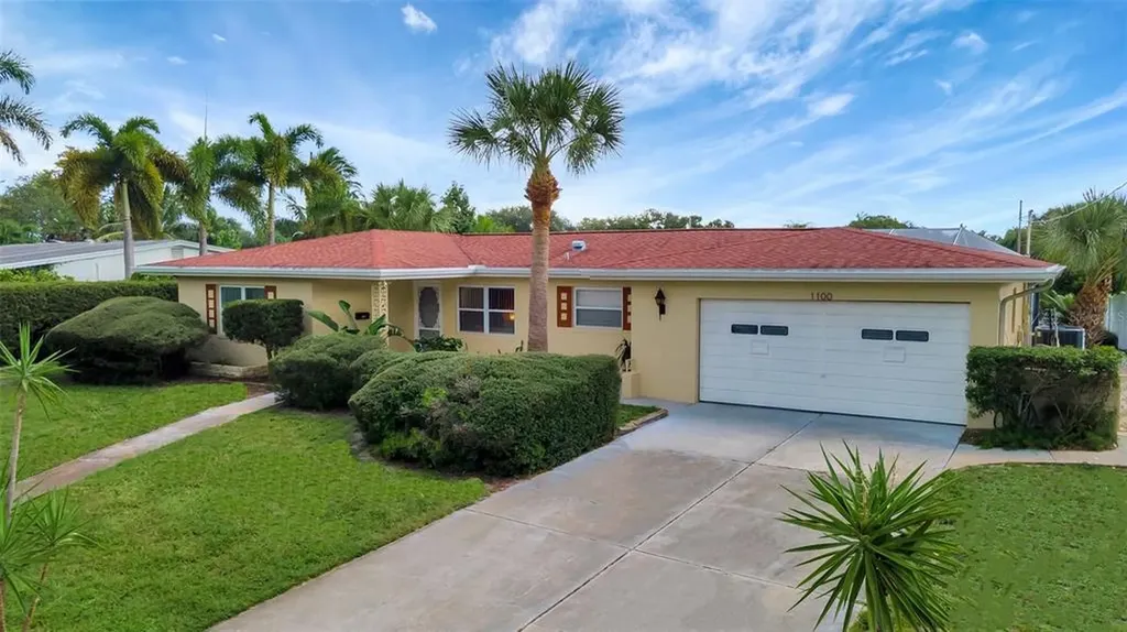 1100 38th Avenue NE St Petersburg FL 33704