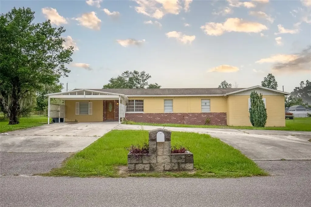 4025 Timberlake Road W Lakeland FL 33810